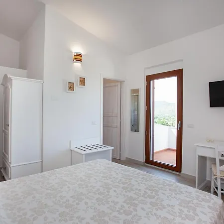 La Casa In Collina - Con Vista Mare 4* Lu Lioni