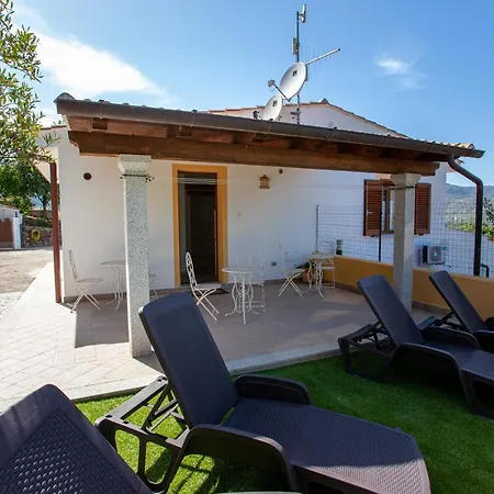 La Casa In Collina - Con Vista Mare 4* Lu Lioni