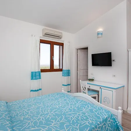 La Casa In Collina - Con Vista Mare 4* Lu Lioni