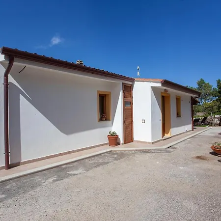 La Casa In Collina - Con Vista Mare Guest house