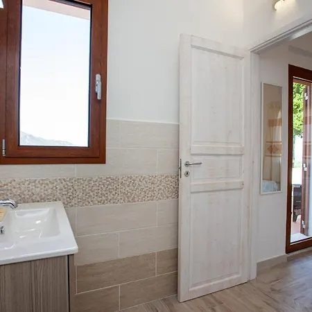 La Casa In Collina - Con Vista Mare 4*