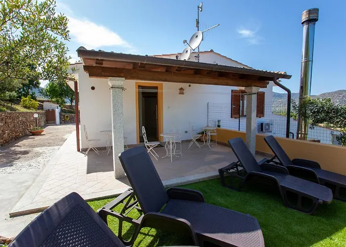 La Casa In Collina - Con Vista Mare 4* Lu Lioni
