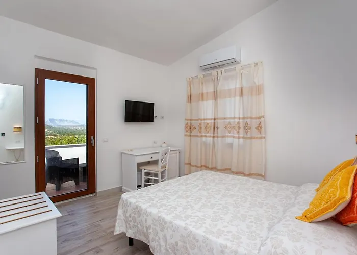 La Casa In Collina - Con Vista Mare 4*